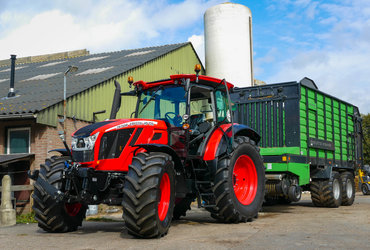 ZETOR CRYSTAL's job on a Henri Venekamp's dairy farm