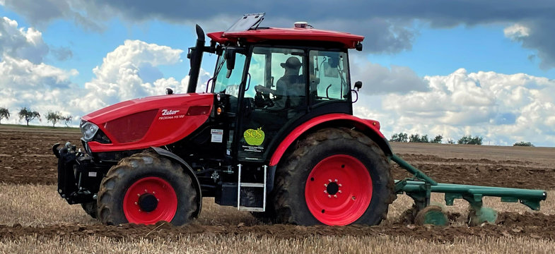 Regional plowing competition with ZETOR