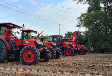 ZETOR tractors are once again roaring on plantations in Vietnam