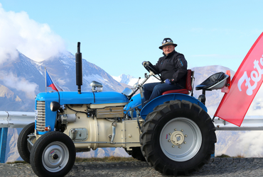 Havelka with his ZETOR reached the top of Grossglockner mountain road in 2,571 metres