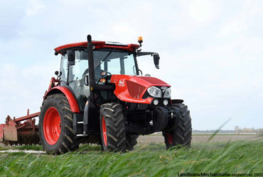 ZETOR PROXIMA HS as a useful helper on a Dutch dairy farm