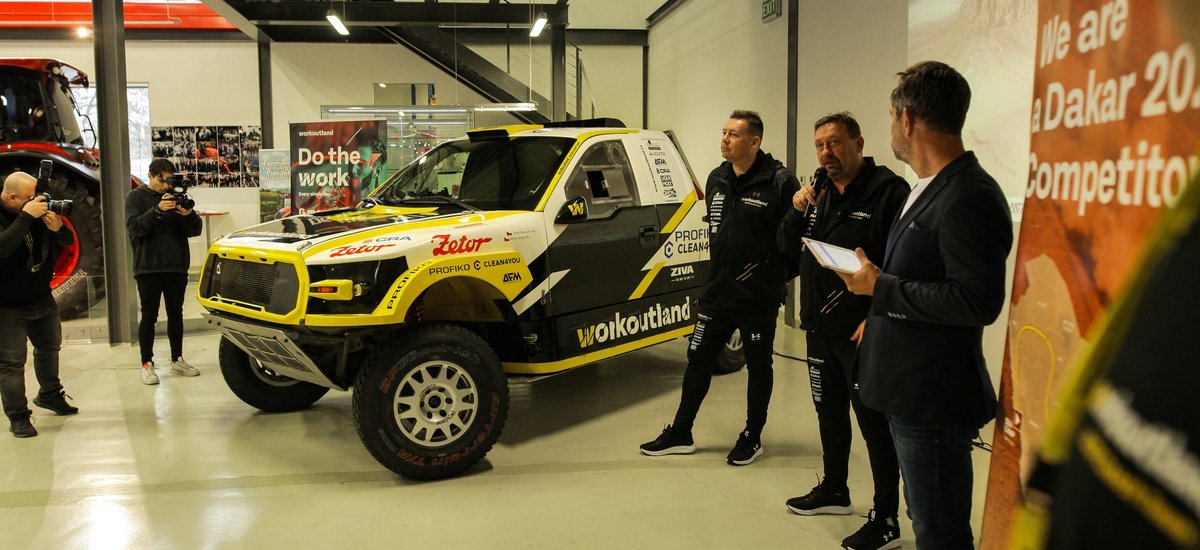 Presentation of the Workoutland ACCR Czech Team racing team in the ZETOR Gallery!