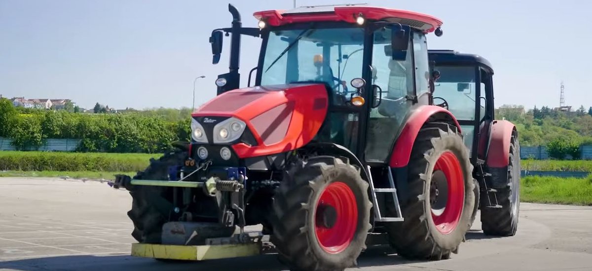 How are tractors tested at ZETOR?