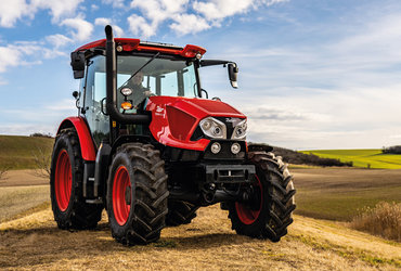 Customers appreciate the efficiency and simplicity of ZETOR tractors. PROXIMA is the first choice.