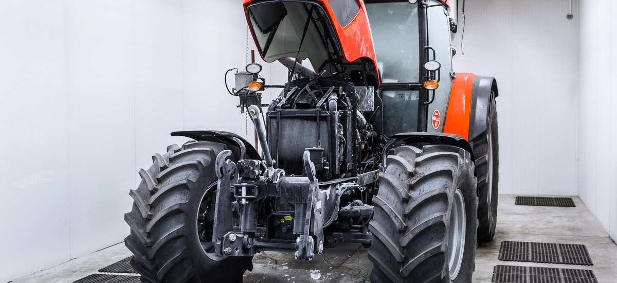 How do ZETOR tractors withstand freezing temperetures? They are thoroughly tested.